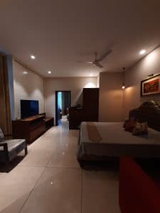 Contact for rooms in Luxury Hotels in Kasauli