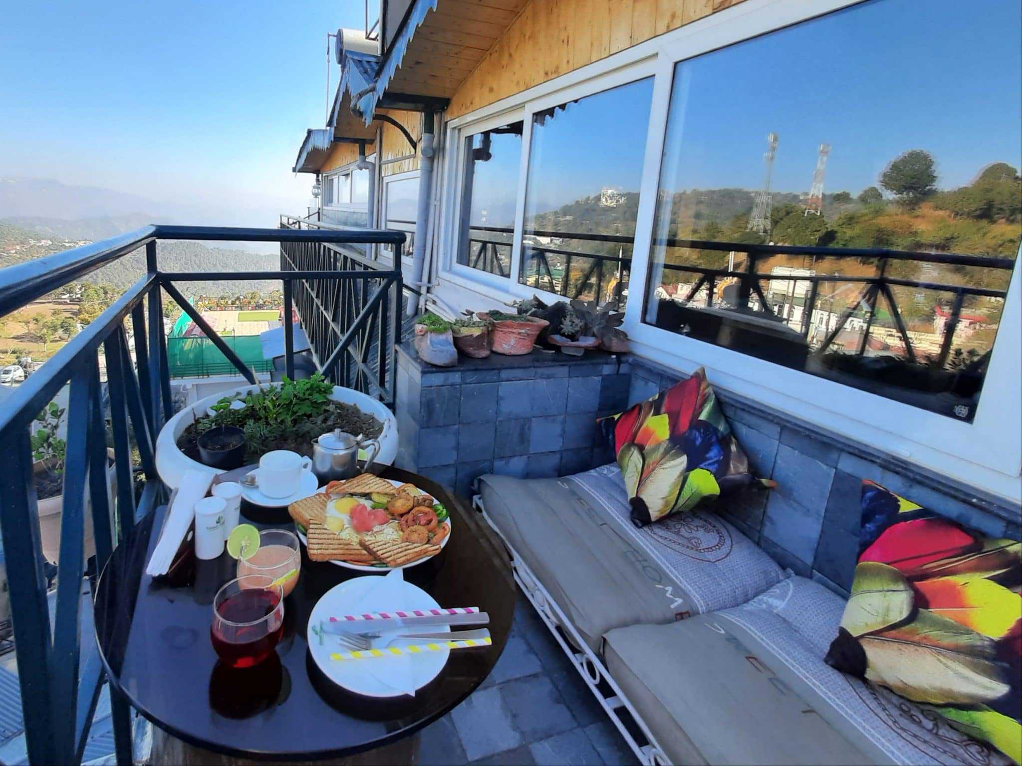 Facilities in Hotel Kasauli Regency Hangout Rooftop Bar