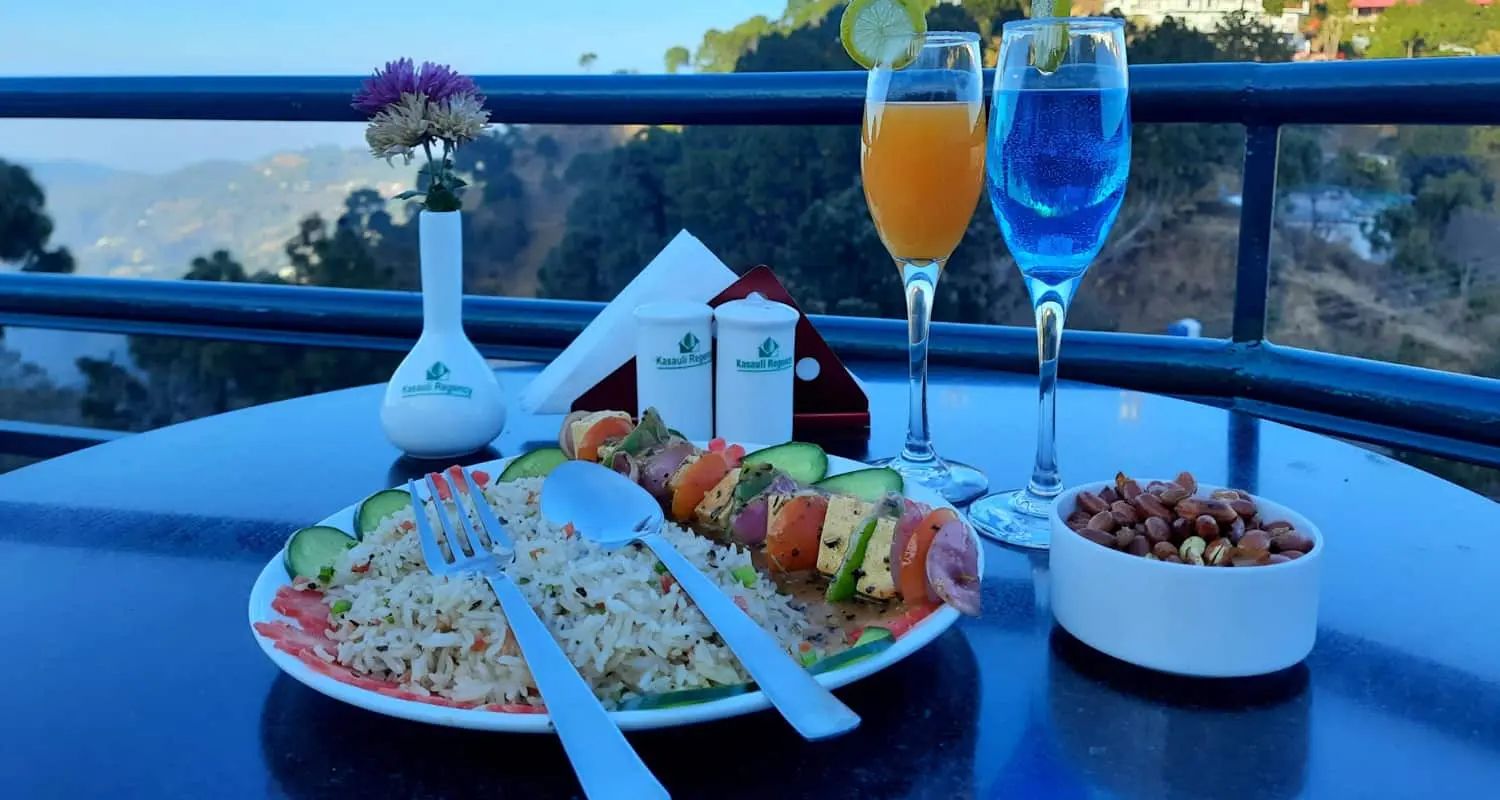 Modern Facilities Luxury Rooms in Star Rating Hotels in Kasauli