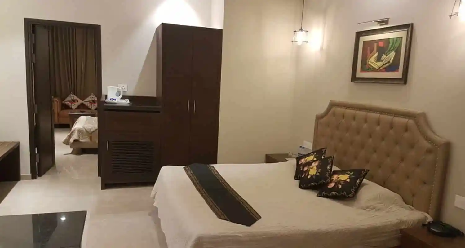 Luxury Room Accommodation with  Modern Facilities, resort in Himachal Pradesh