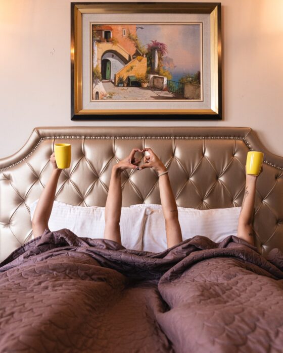Romantic getaway in Kasauli – coffee in bed in the Luxury Suite